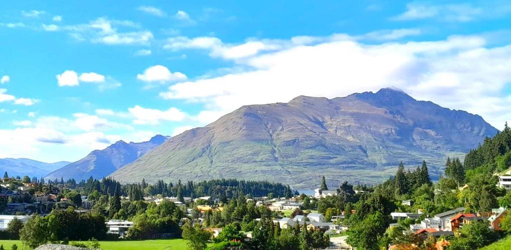 Queenstown Retreat