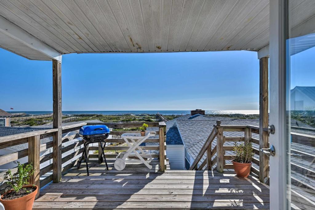 Fernandina Cottage Deck, Direct Beach Access