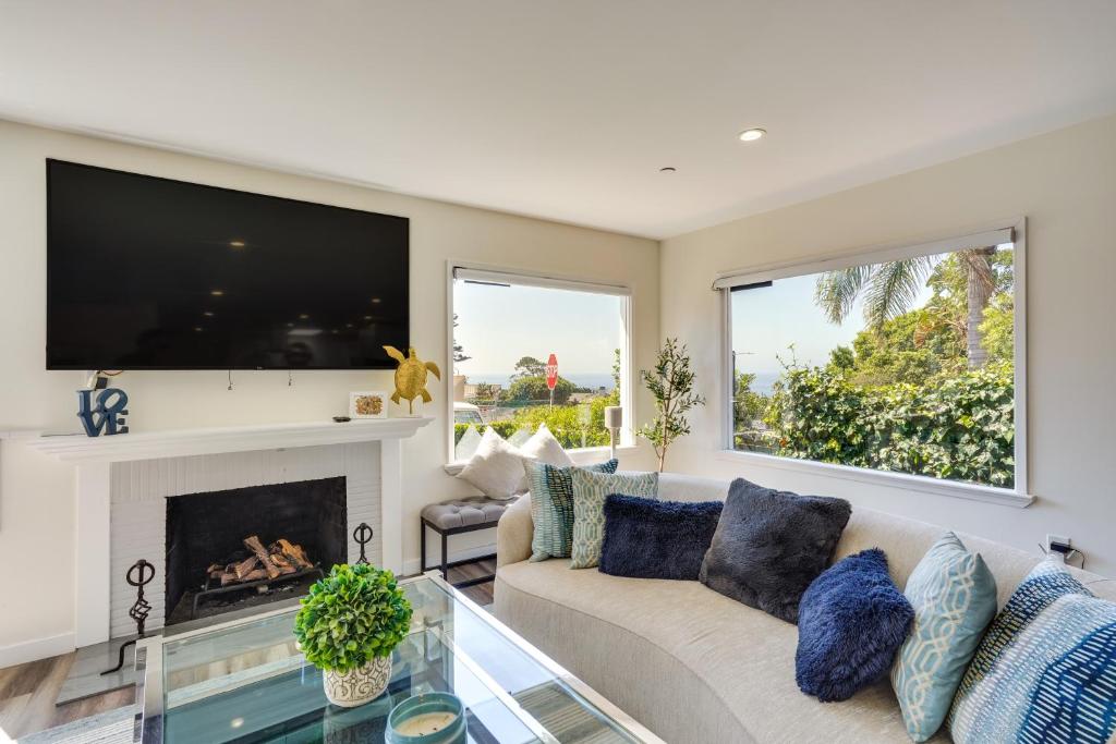 Laguna Beach Escape with Hot Tub and Ocean Views!