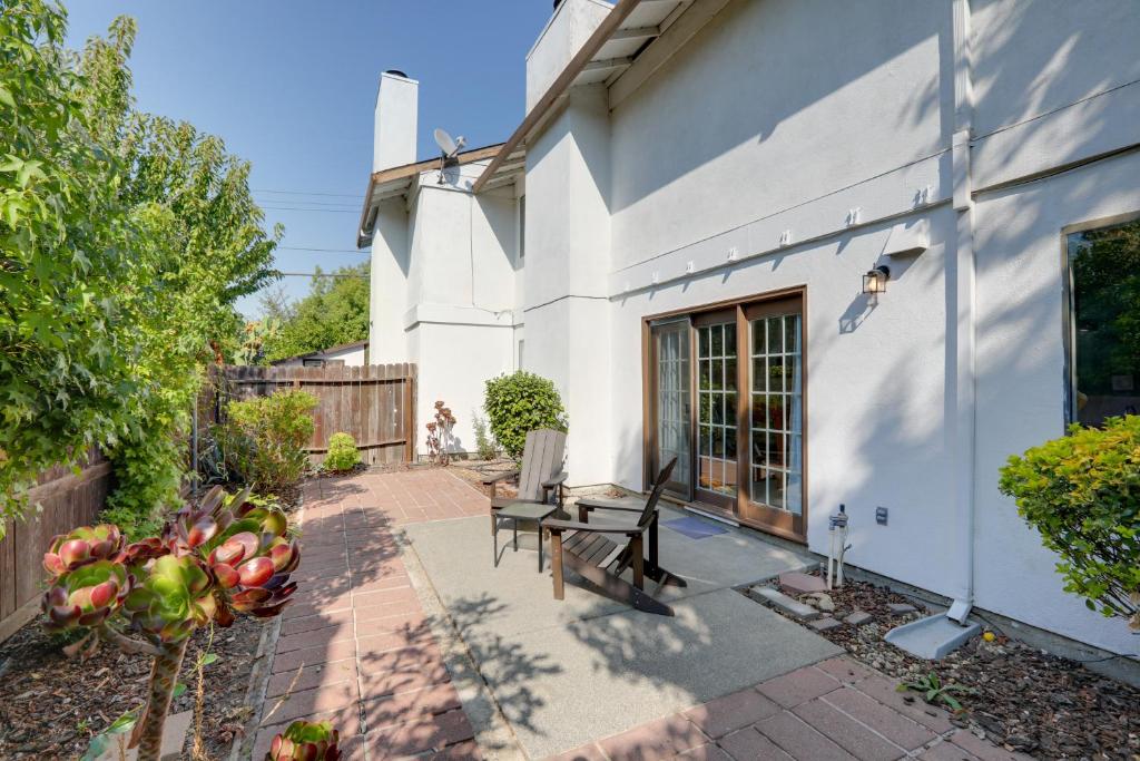 Modern Sacramento Townhome with Patio!